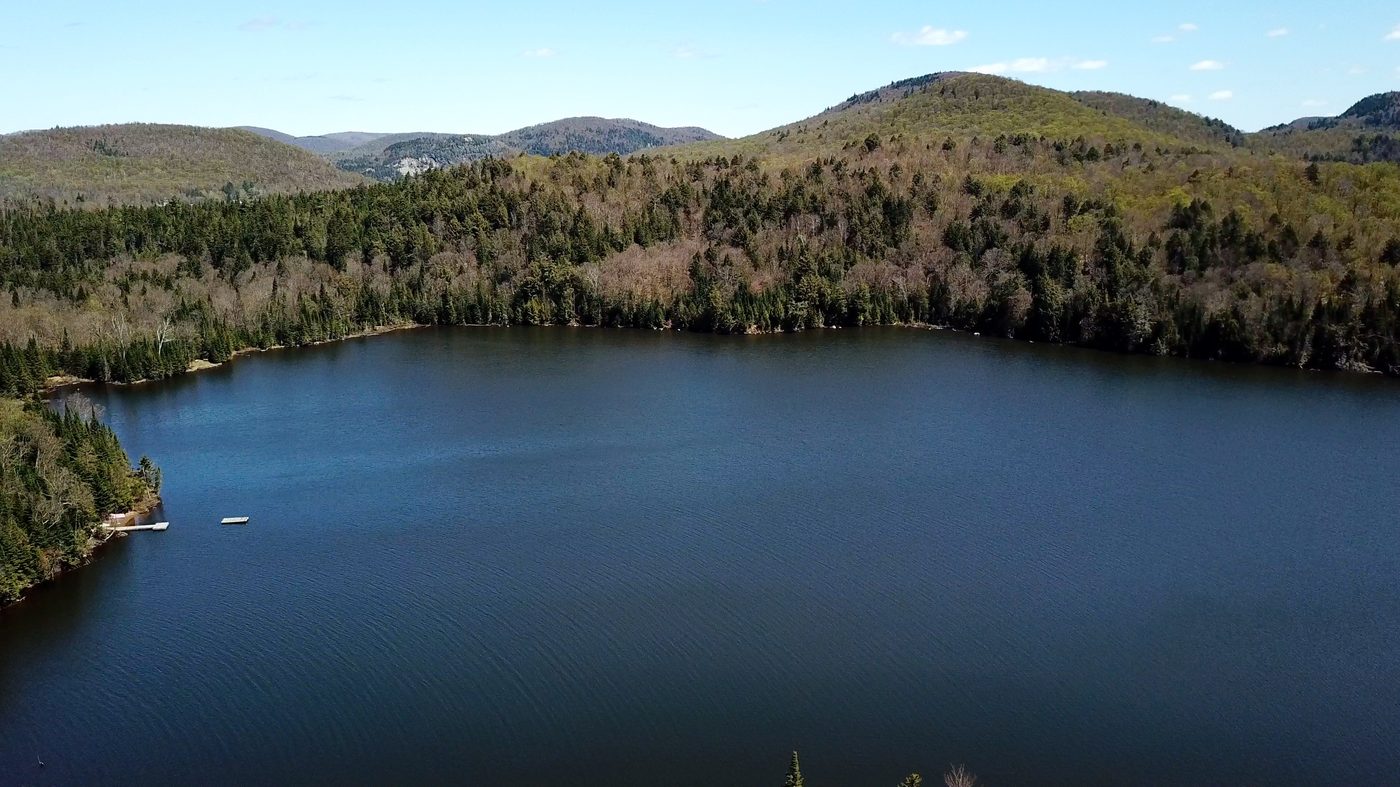 Lac sauvage du domaine Peakwatina